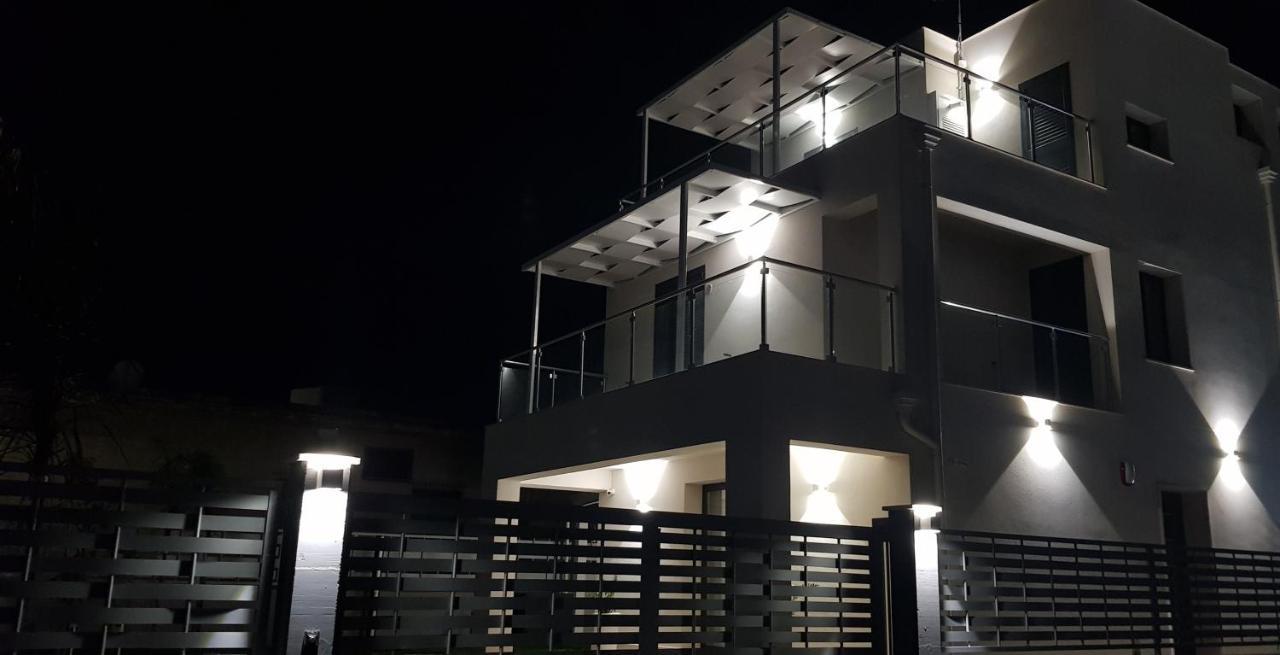 Villa Solemar Holidays Авола Екстериор снимка