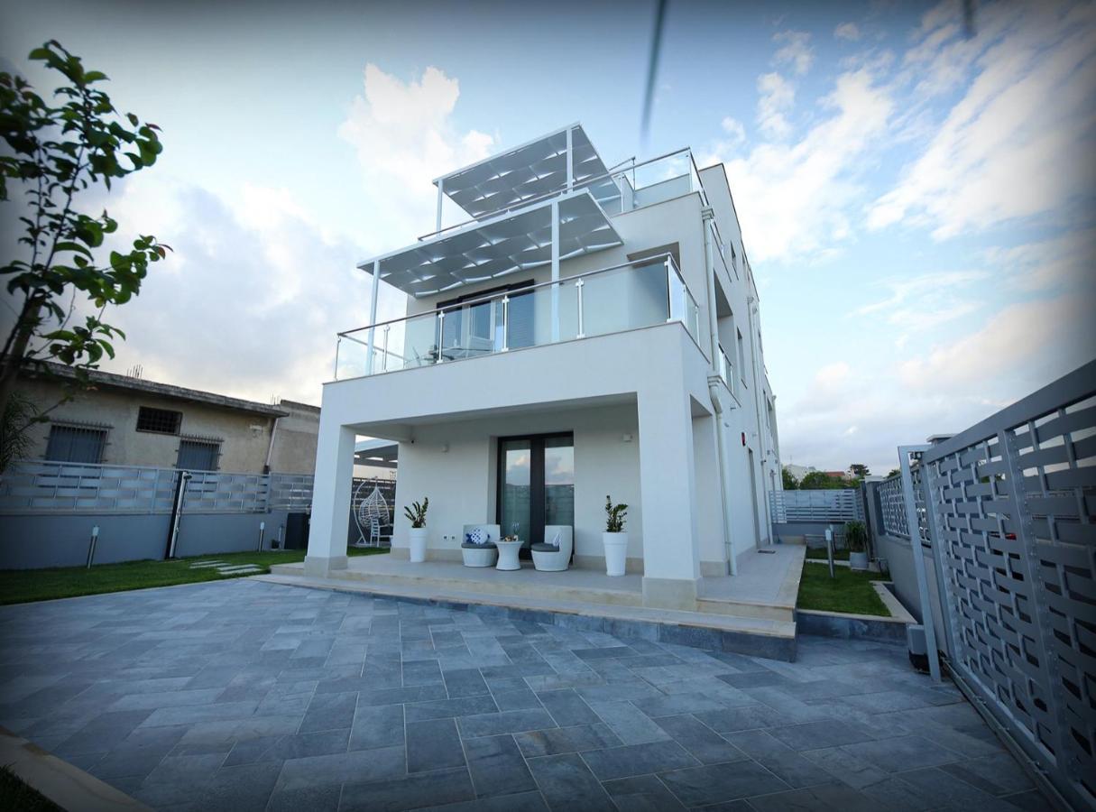 Villa Solemar Holidays Авола Екстериор снимка