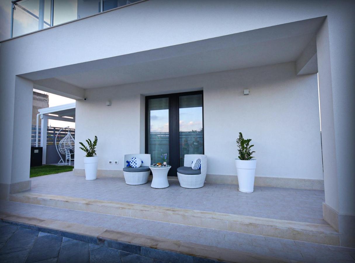 Villa Solemar Holidays Авола Екстериор снимка