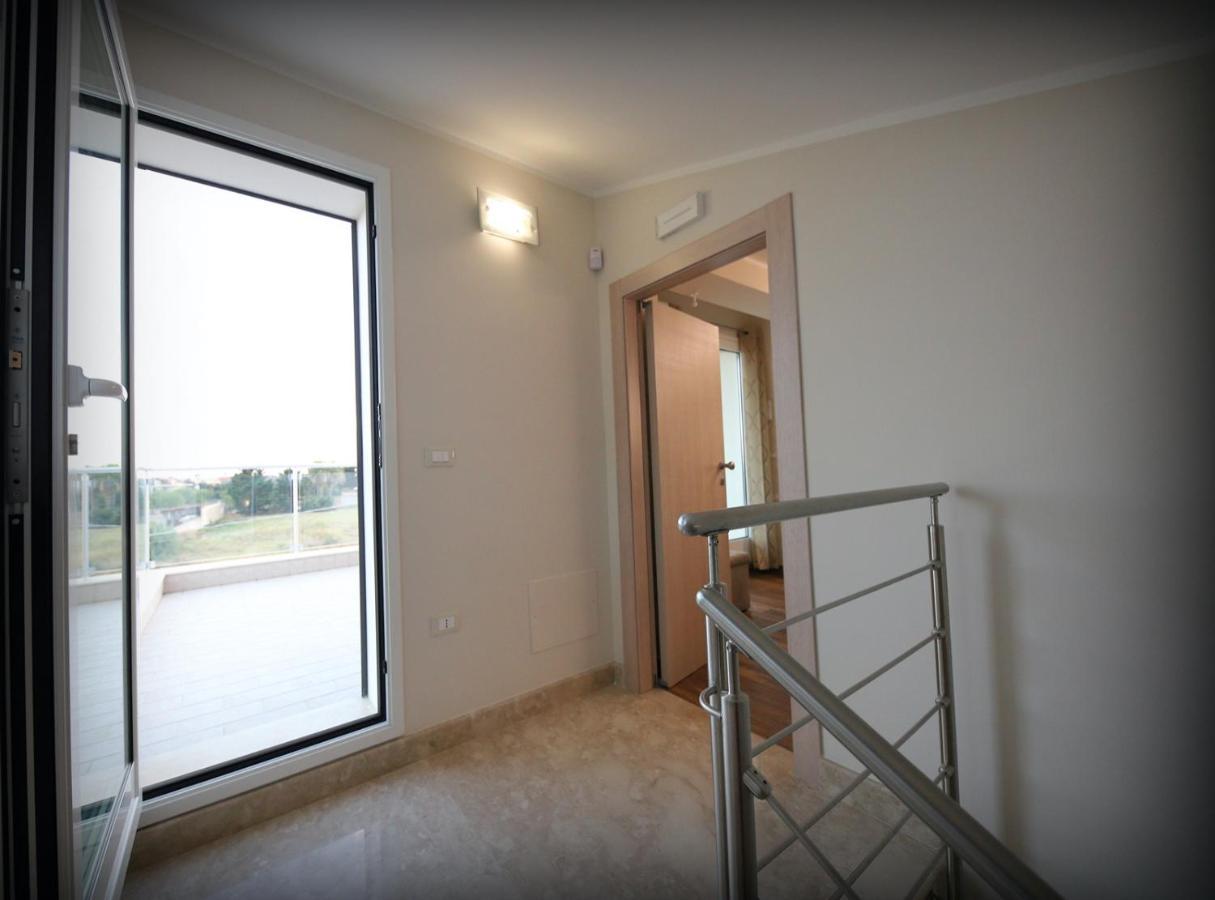 Villa Solemar Holidays Авола Екстериор снимка