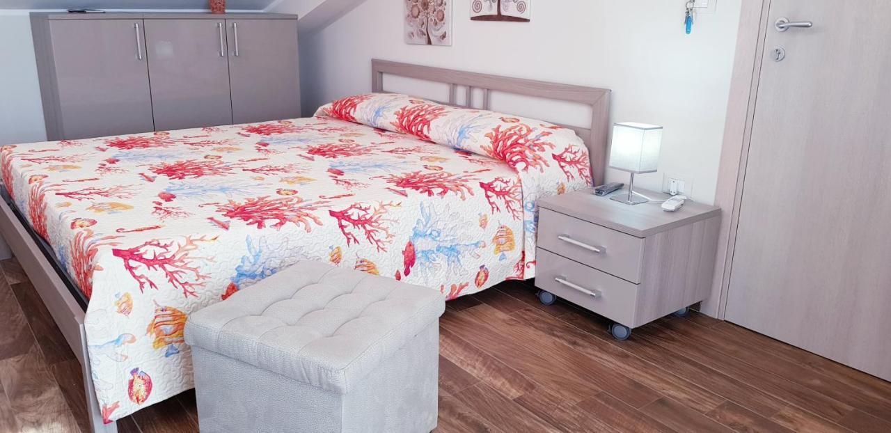 Villa Solemar Holidays Авола Екстериор снимка